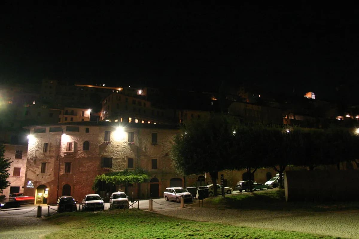 Assisi Parking Guide: 9 Essential Tips and Locations