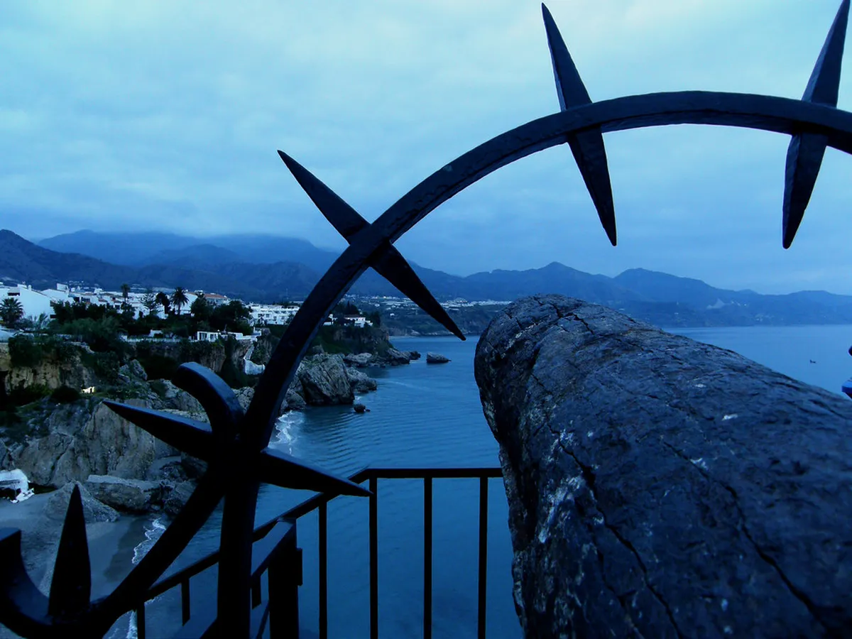 Nerja Balcon de Europa Parking: Rates, Location & Tips