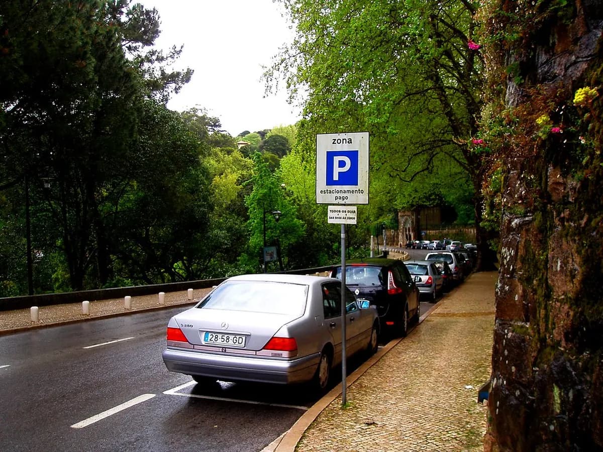 Sintra Parking: 6 Best Spots and Essential Tips