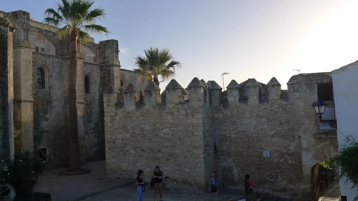 Vejer Parking Guide: 10 Best Places to Park & Essential Tips