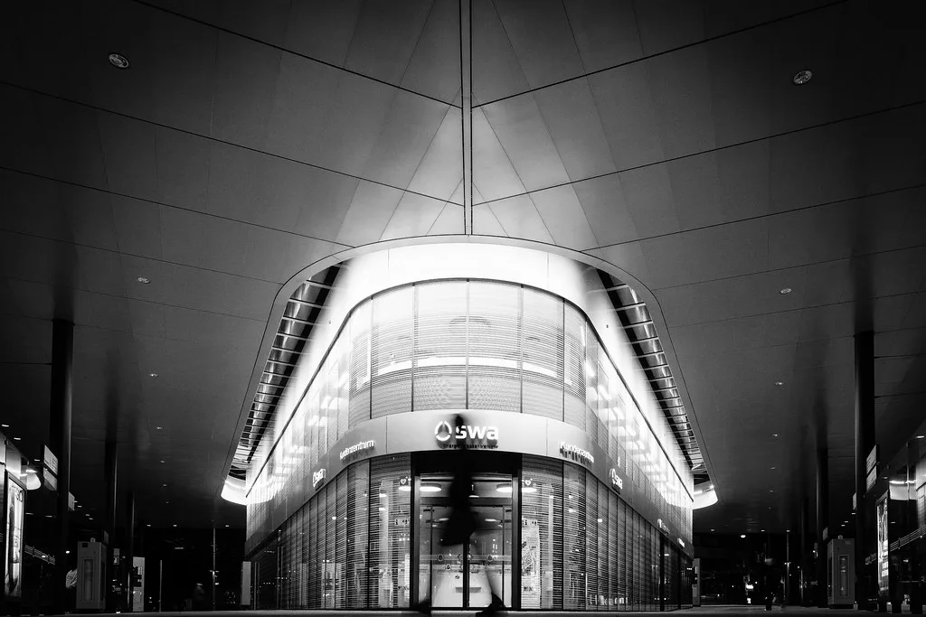 Königsplatz, Augsburg's central tram interchange, at night