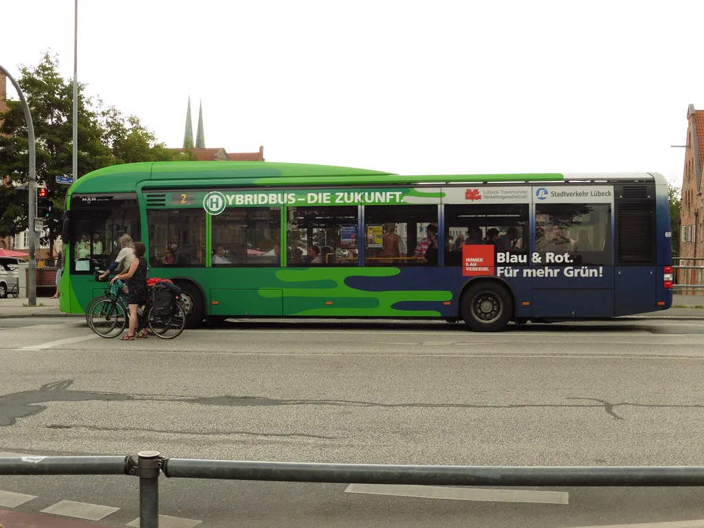 A Stadtverkehr Lübeck city bus serving a route through Lübeck
