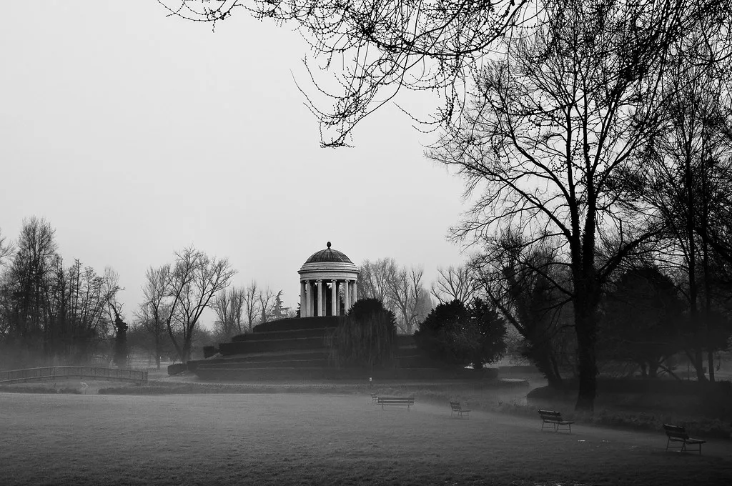 Green lawns and a neoclassical temple in Parco Querini, Vicenza's largest public garden